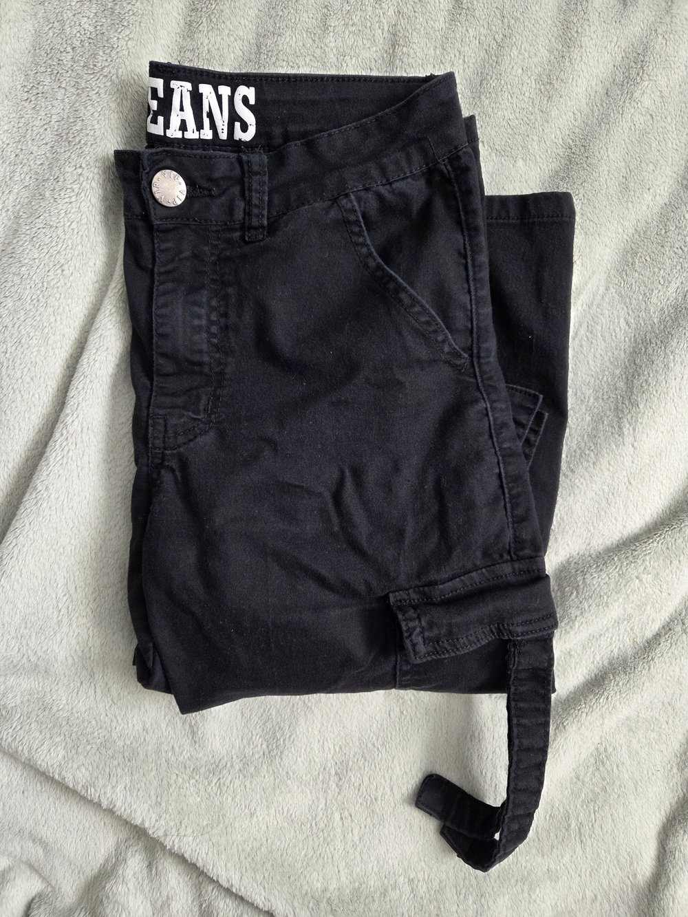 VIP Black Capris Pants